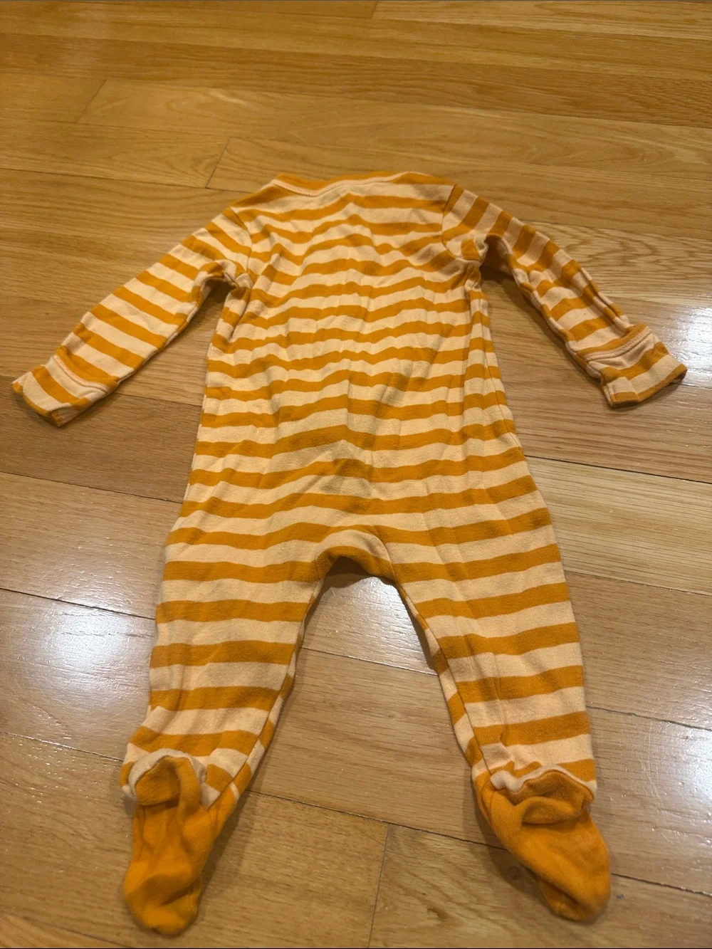 Old Navy Halloween baby sleeper size 3-6 months .